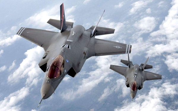 《钢铁战鹰》战机情报之群攻作战形态的f-35