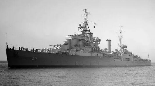 米诺陶斯号巡洋舰图片